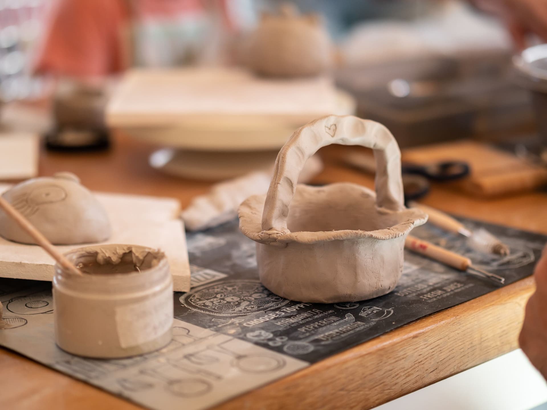 Initiez-vous au modelage en duo avec votre enfant