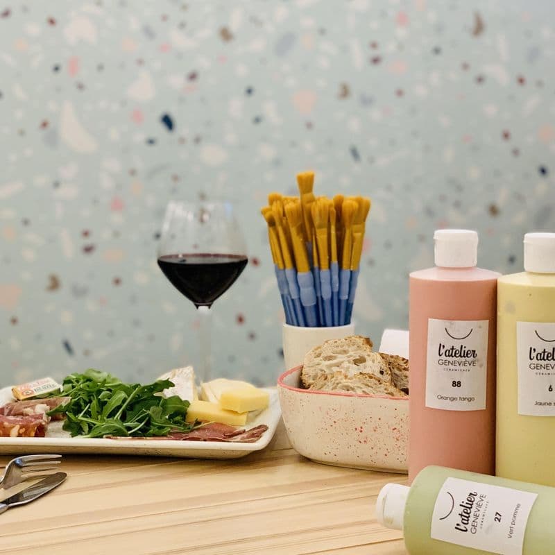 Décorez votre pièce en céramique autour d'un apéro