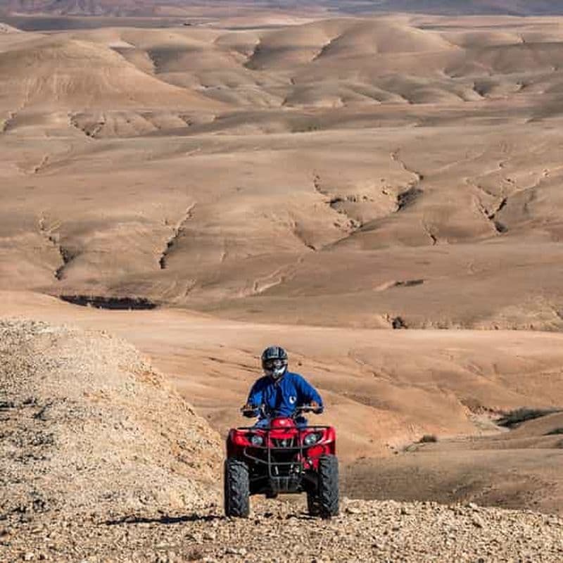 Billet Marrakech : Excursion dans le désert d'Agafay en quad ou à dos de chameau avec dîner-spectacle