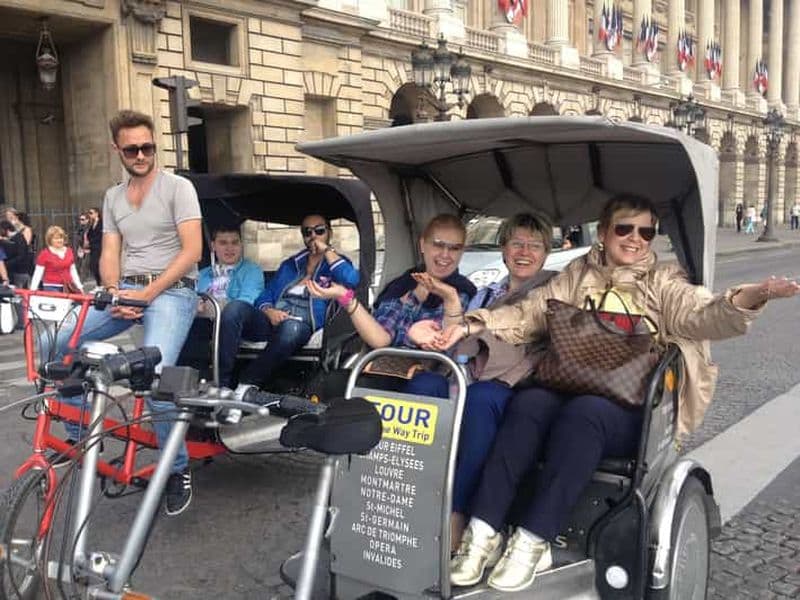 Billet Paris : visite des principaux monuments en tuk-tuk pendant 1, 2 ou 3 heures