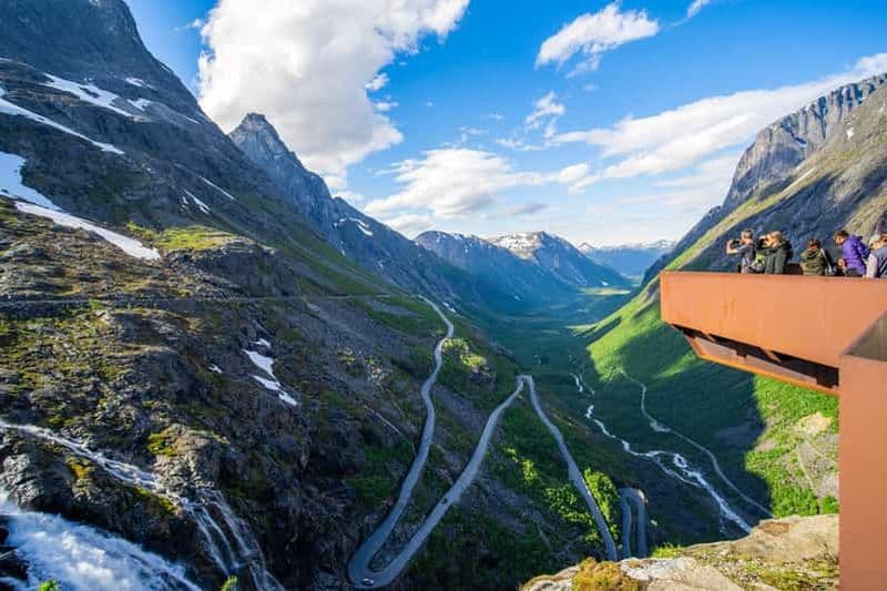 Billet Au départ d'Åndalsnes : visite en bus de Trollstigen avec un guide de la région